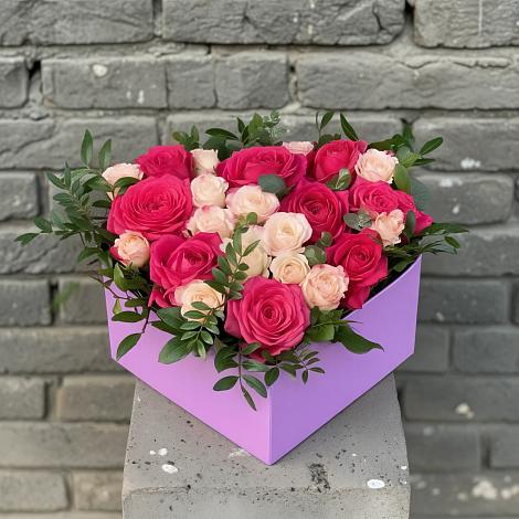 Цветочная композиция из Розы в коробке в Псебае