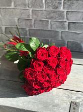 Букет Красные розы Фридом в Псебае