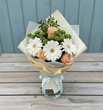 Букет герберы и розы в Псебае Букет цветов из:  Герберы, Розы и Хризантемы в Псебае